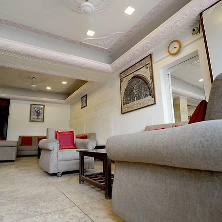 Hotel Royal Amhedabad Dış mekan fotoğraf