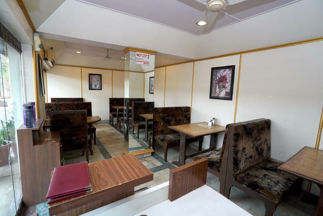Hotel Royal Amhedabad Dış mekan fotoğraf